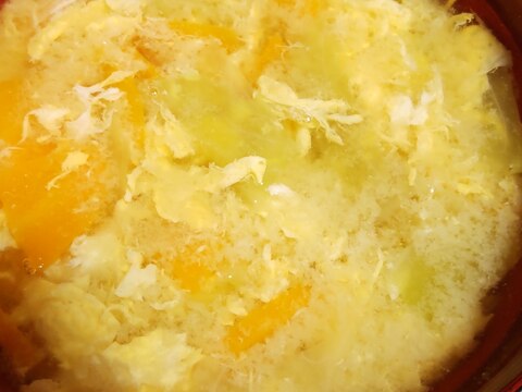 キャベツと卵の味噌汁